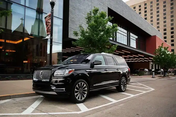Black Suv City Street Philadelphia County Pennsylvania_1 in Philadelphia, Pennsylvania